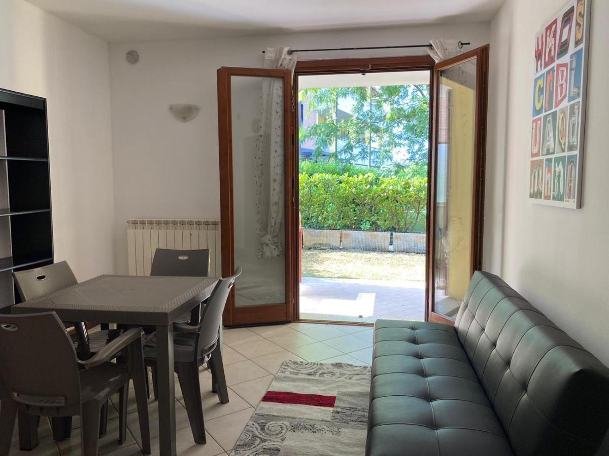 Appartamento Il Faro Con Giardino In Residence Con Piscina Desenzano del Garda Extérieur photo