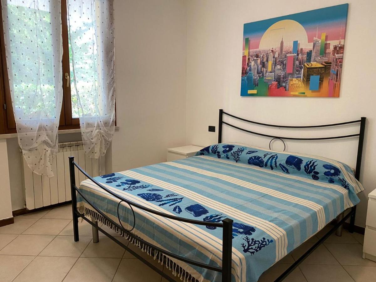 Appartamento Il Faro Con Giardino In Residence Con Piscina Desenzano del Garda Extérieur photo